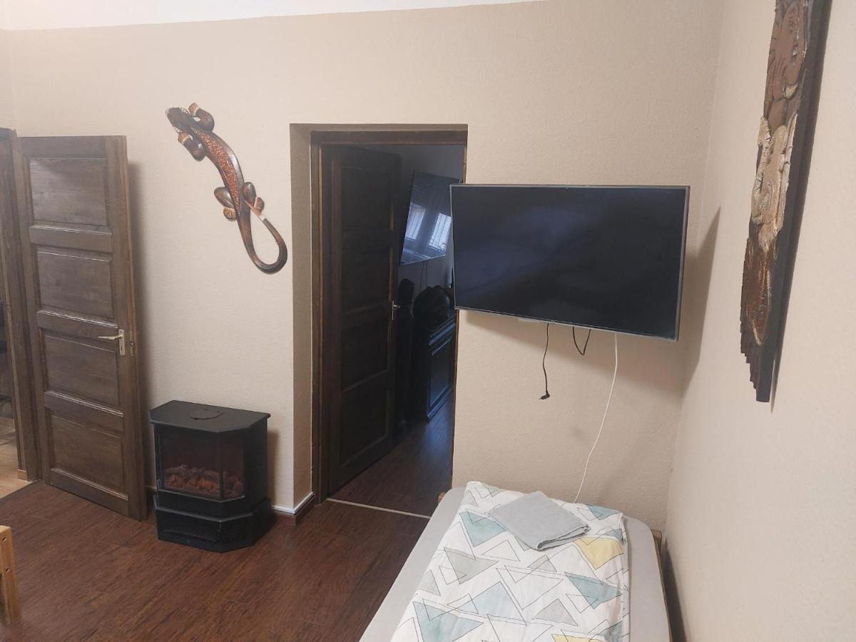 Feher Galamb Apartman Gyál Екстериор снимка